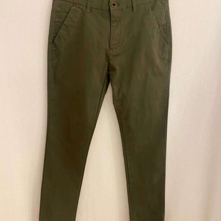 Pantalón chino elástico