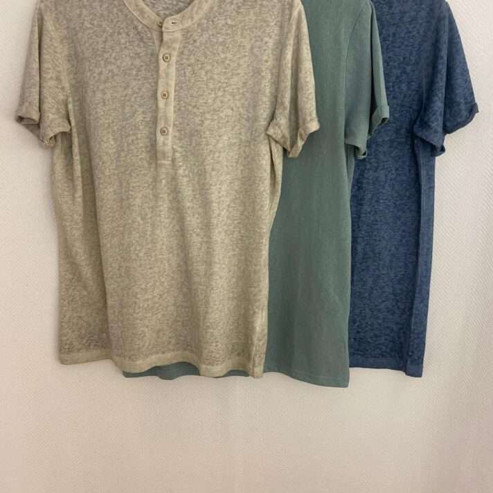 Camiseta mao botones